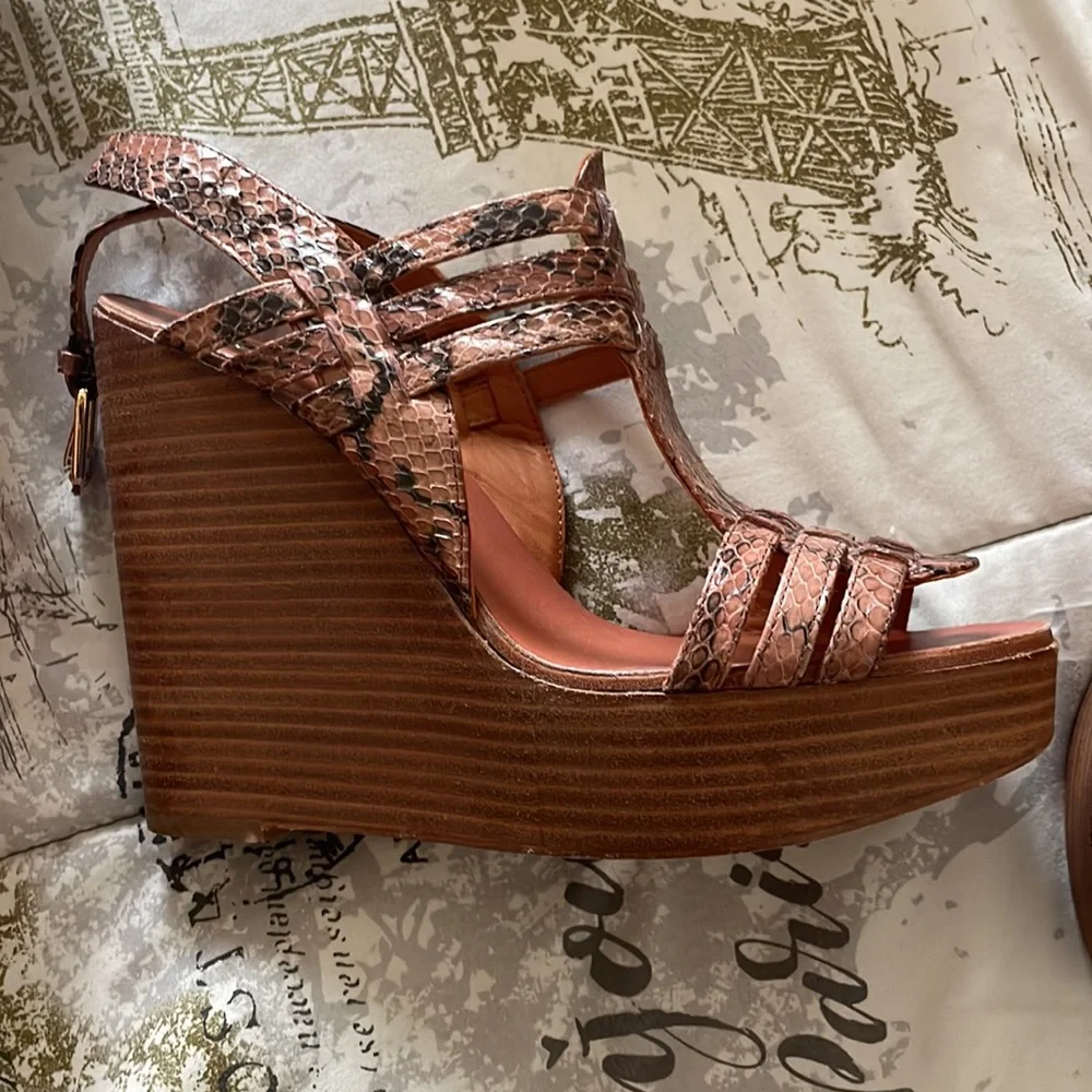 Wedges - Picture 2 of 4